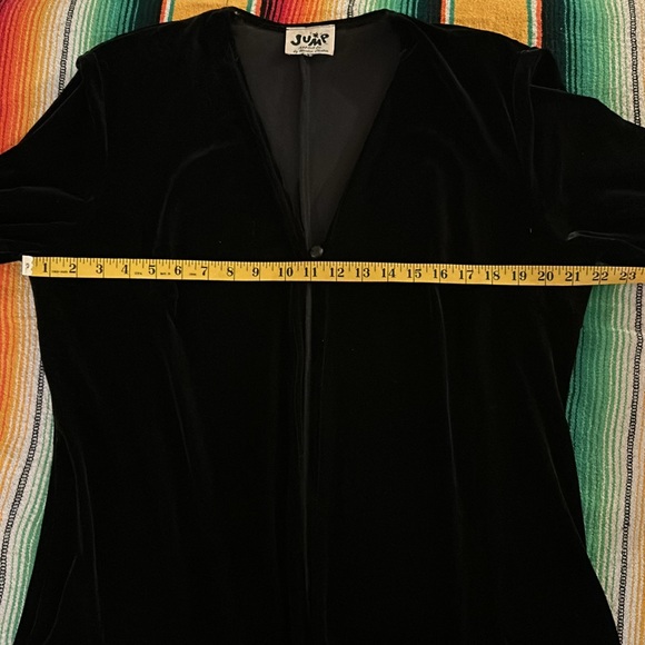 Black Velvet Vintage Single Button Formal Jacket - Picture 6 of 7